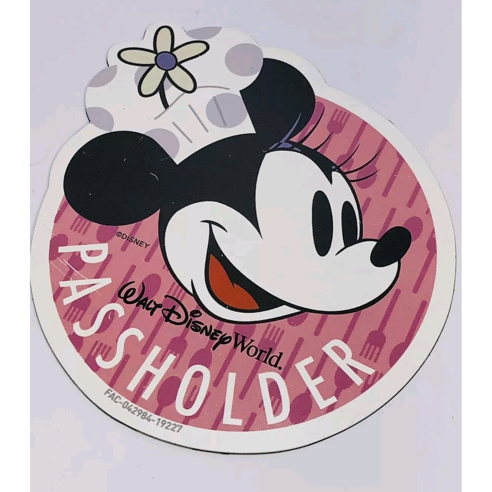 Walt Disney World‎ Annual Pass holder Magnet  Chef Minnie Mouse Car Magnet